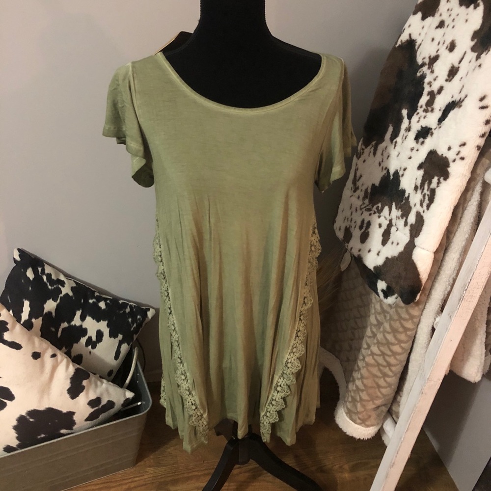 Boutique olive tunic